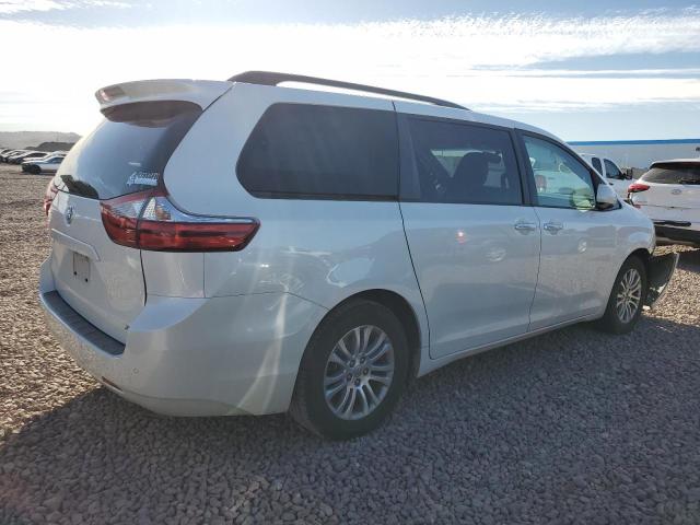 Photo 2 VIN: 5TDYK3DC1FS671508 - TOYOTA SIENNA XLE 