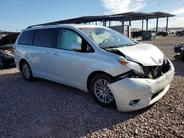 Photo 3 VIN: 5TDYK3DC1FS671508 - TOYOTA SIENNA XLE 