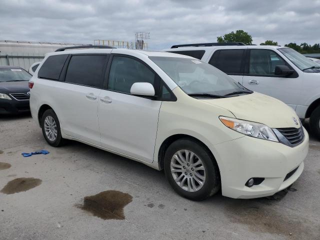 Photo 3 VIN: 5TDYK3DC1FS683223 - TOYOTA SIENNA XLE 