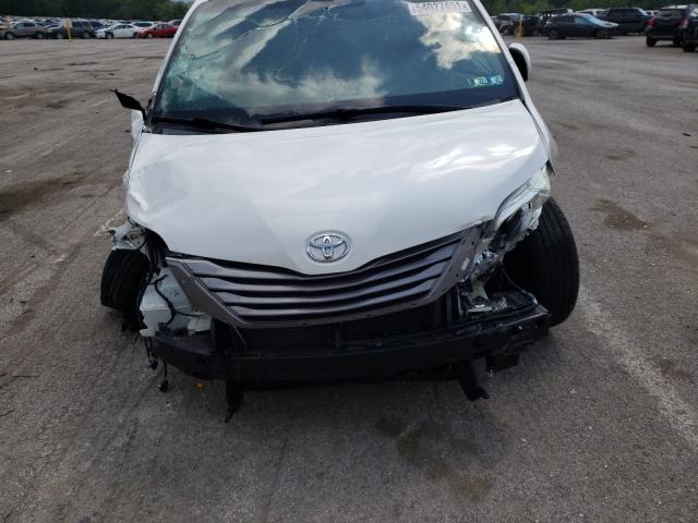 Photo 8 VIN: 5TDYK3DC1FS684713 - TOYOTA SIENNA XLE 