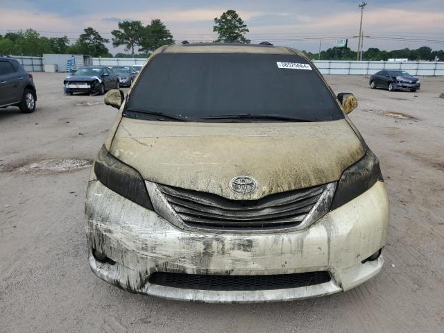 Photo 4 VIN: 5TDYK3DC1GS704525 - TOYOTA SIENNA XLE 