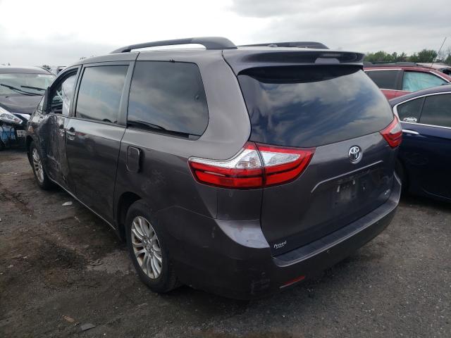 Photo 2 VIN: 5TDYK3DC1GS734740 - TOYOTA SIENNA XLE 