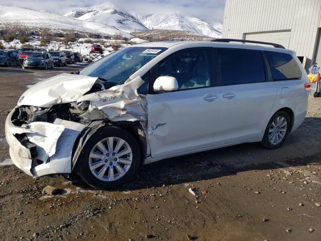 Photo 0 VIN: 5TDYK3DC2BS004716 - TOYOTA SIENNA XLE 