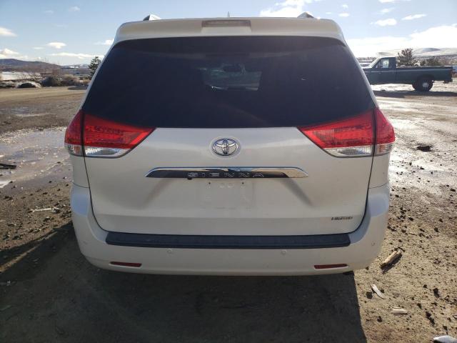 Photo 5 VIN: 5TDYK3DC2BS004716 - TOYOTA SIENNA XLE 