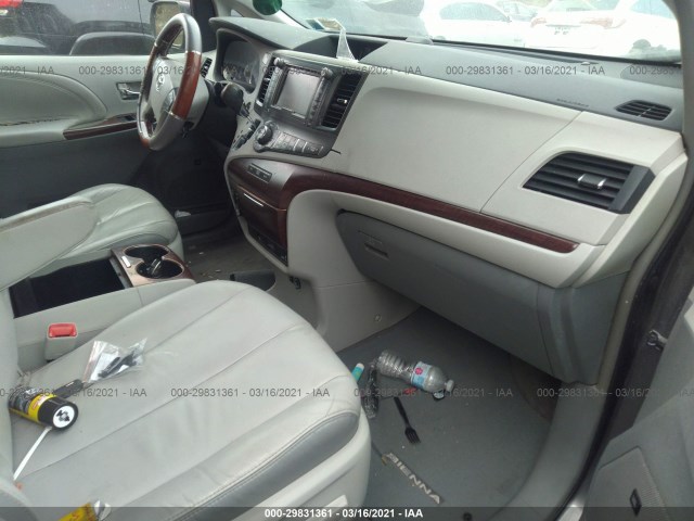 Photo 4 VIN: 5TDYK3DC2BS031236 - TOYOTA SIENNA 