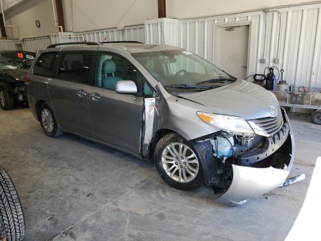 Photo 3 VIN: 5TDYK3DC2BS087368 - TOYOTA SIENNA XLE 