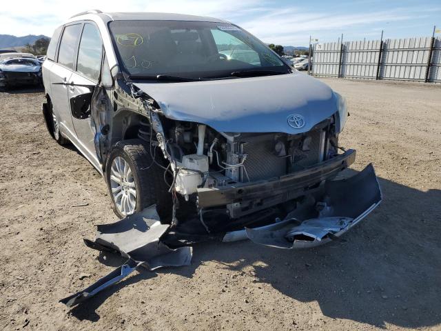 Photo 0 VIN: 5TDYK3DC2BS092828 - TOYOTA SIENNA XLE 