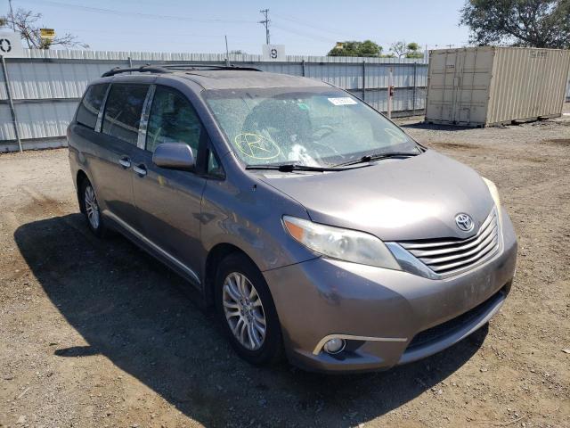 Photo 0 VIN: 5TDYK3DC2BS095163 - TOYOTA SIENNA XLE 