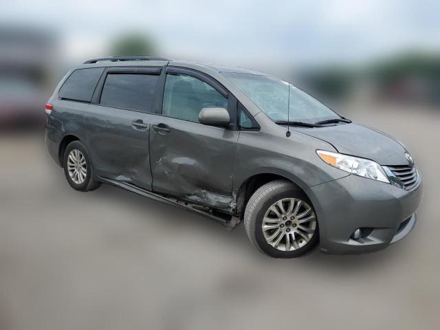 Photo 3 VIN: 5TDYK3DC2BS106792 - TOYOTA SIENNA XLE 