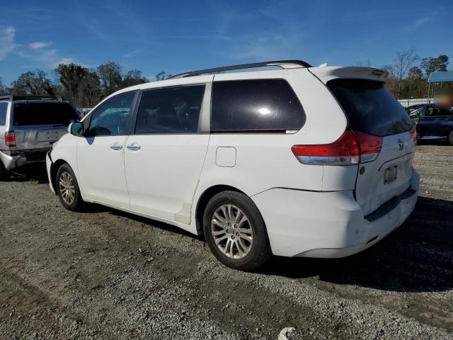 Photo 1 VIN: 5TDYK3DC2BS121597 - TOYOTA SIENNA XLE 