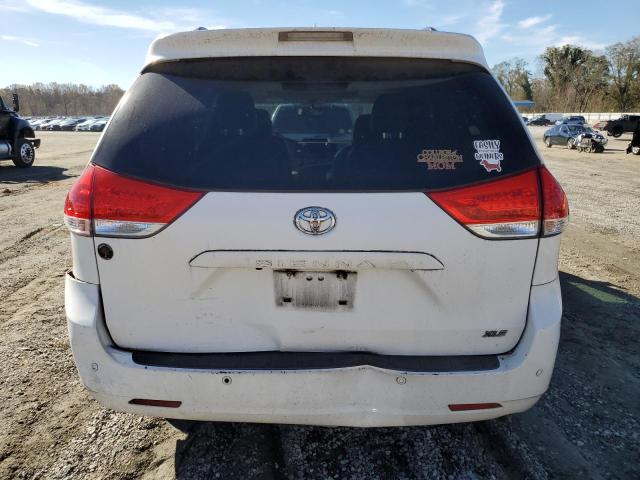 Photo 5 VIN: 5TDYK3DC2BS121597 - TOYOTA SIENNA XLE 