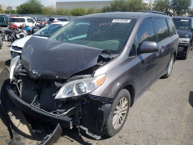 Photo 1 VIN: 5TDYK3DC2BS132616 - TOYOTA SIENNA XLE 