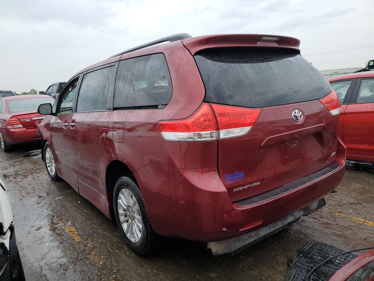 Photo 1 VIN: 5TDYK3DC2BS134771 - TOYOTA SIENNA 