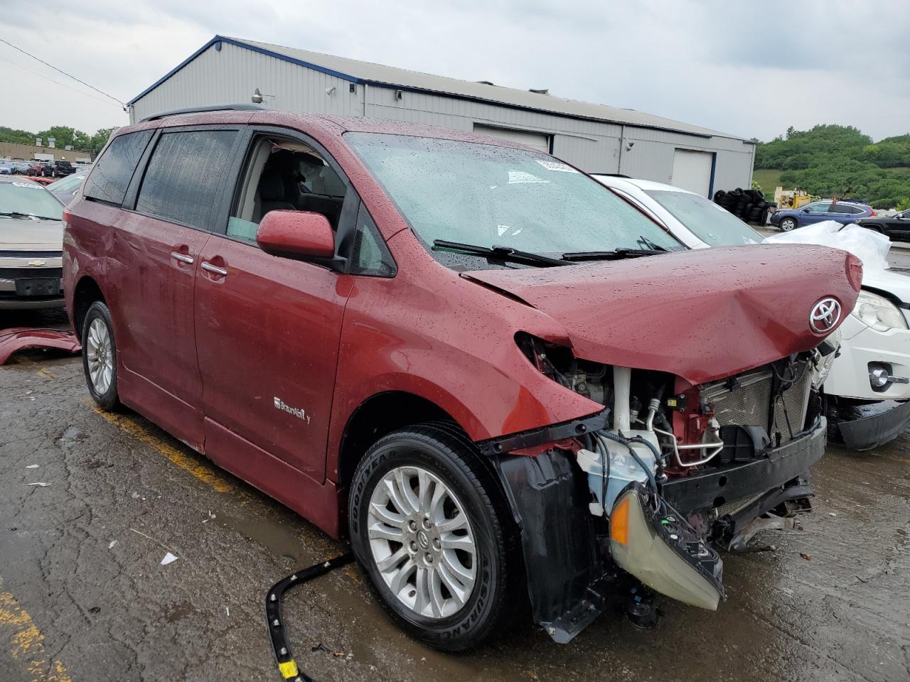 Photo 3 VIN: 5TDYK3DC2BS134771 - TOYOTA SIENNA 