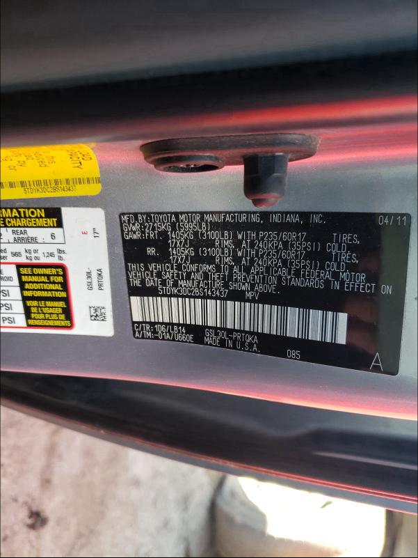 Photo 9 VIN: 5TDYK3DC2BS143437 - TOYOTA SIENNA XLE 