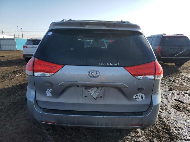 Photo 5 VIN: 5TDYK3DC2BS145575 - TOYOTA SIENNA XLE 