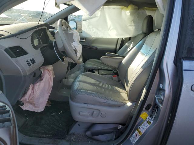 Photo 6 VIN: 5TDYK3DC2BS145575 - TOYOTA SIENNA XLE 