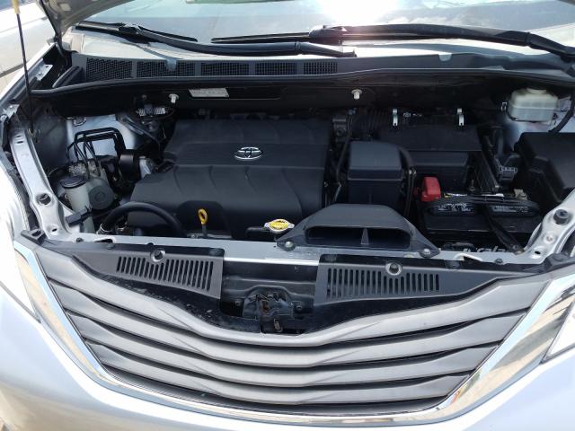 Photo 6 VIN: 5TDYK3DC2BS164708 - TOYOTA SIENNA XLE 