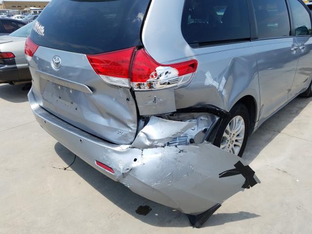 Photo 8 VIN: 5TDYK3DC2BS164708 - TOYOTA SIENNA XLE 