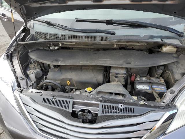 Photo 11 VIN: 5TDYK3DC2BS165891 - TOYOTA SIENNA XLE 