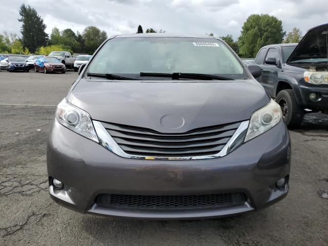 Photo 4 VIN: 5TDYK3DC2BS165891 - TOYOTA SIENNA XLE 