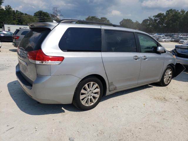 Photo 2 VIN: 5TDYK3DC2CS180473 - TOYOTA SIENNA XLE 