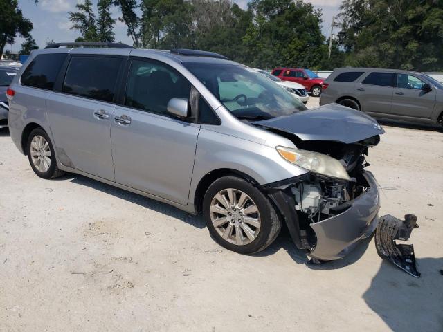 Photo 3 VIN: 5TDYK3DC2CS180473 - TOYOTA SIENNA XLE 