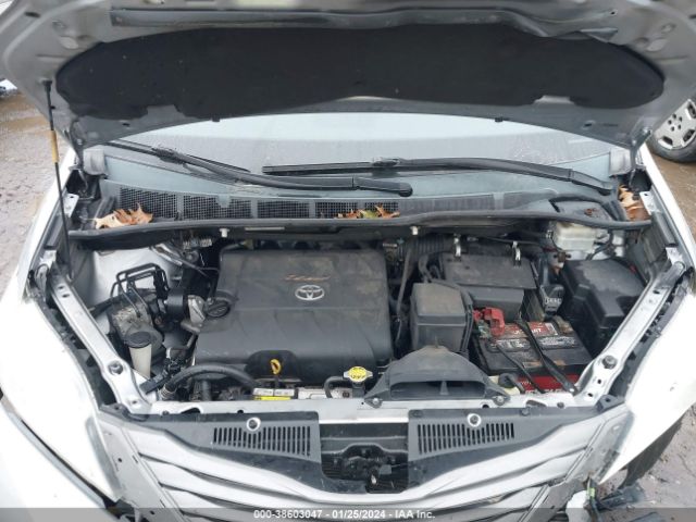 Photo 9 VIN: 5TDYK3DC2CS186614 - TOYOTA SIENNA 