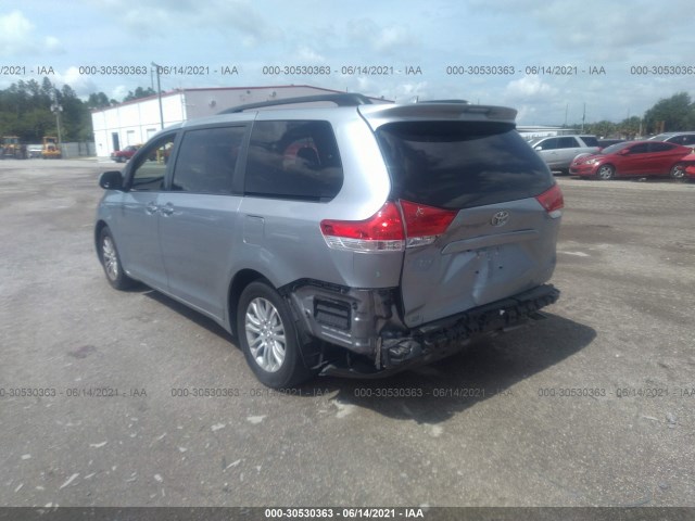 Photo 2 VIN: 5TDYK3DC2CS195992 - TOYOTA SIENNA 