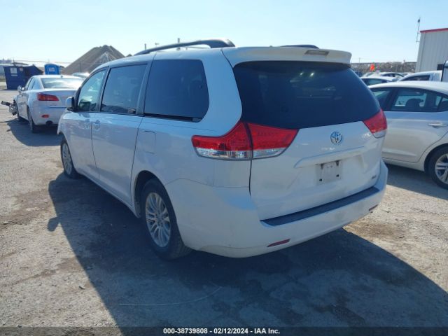 Photo 2 VIN: 5TDYK3DC2CS205324 - TOYOTA SIENNA 