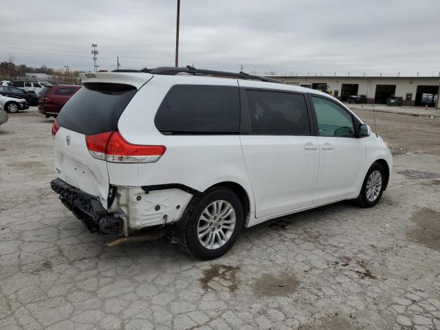 Photo 2 VIN: 5TDYK3DC2CS216324 - TOYOTA SIENNA XLE 