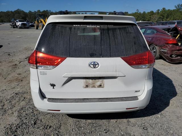 Photo 5 VIN: 5TDYK3DC2CS234239 - TOYOTA SIENNA XLE 