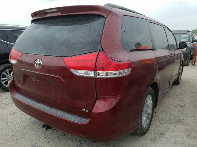 Photo 3 VIN: 5TDYK3DC2CS238744 - TOYOTA SIENNA XLE 