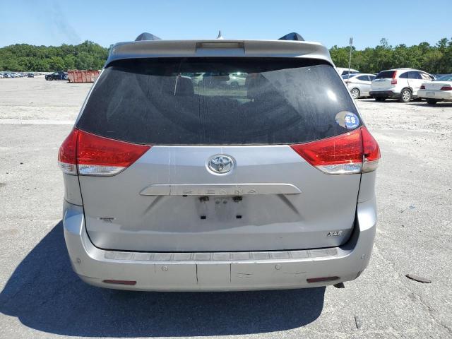 Photo 5 VIN: 5TDYK3DC2CS243135 - TOYOTA SIENNA XLE 