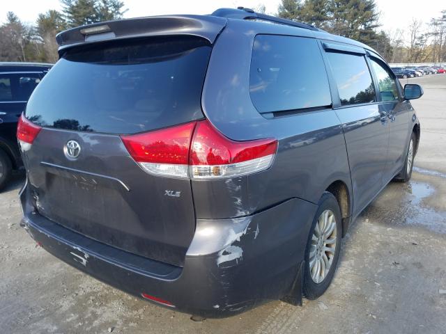 Photo 3 VIN: 5TDYK3DC2CS259058 - TOYOTA SIENNA XLE 