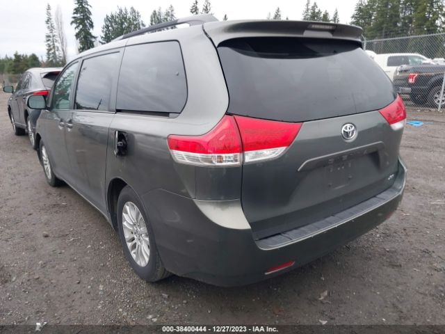 Photo 2 VIN: 5TDYK3DC2CS259626 - TOYOTA SIENNA 