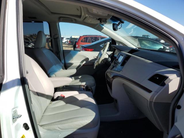 Photo 4 VIN: 5TDYK3DC2CS262476 - TOYOTA SIENNA XLE 