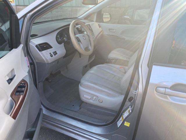 Photo 6 VIN: 5TDYK3DC2CS264342 - TOYOTA SIENNA XLE 