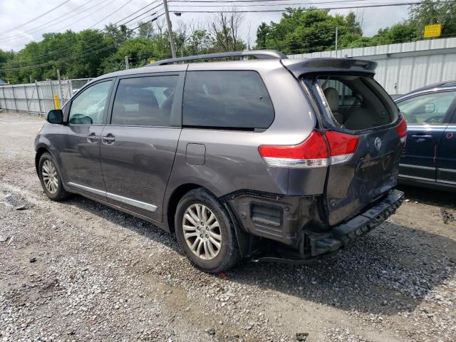 Photo 1 VIN: 5TDYK3DC2CS267466 - TOYOTA SIENNA XLE 