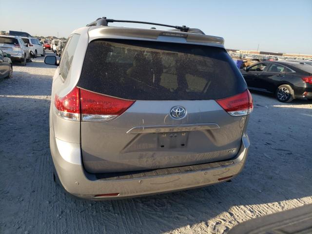 Photo 5 VIN: 5TDYK3DC2CS273851 - TOYOTA SIENNA XLE 