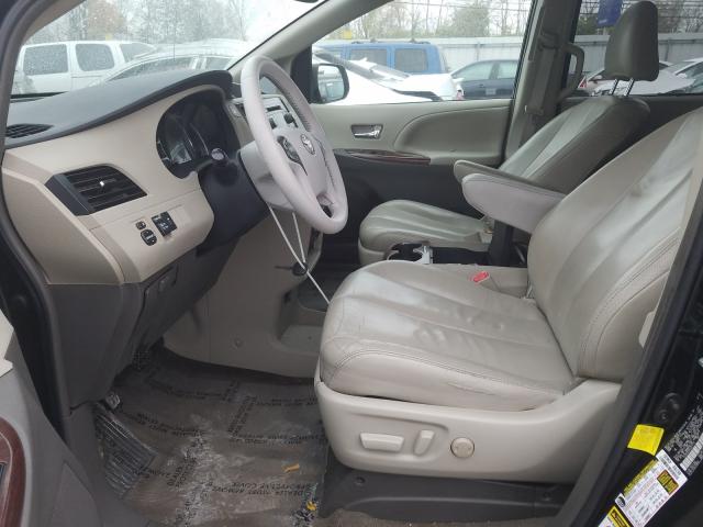 Photo 4 VIN: 5TDYK3DC2CS274112 - TOYOTA SIENNA XLE 