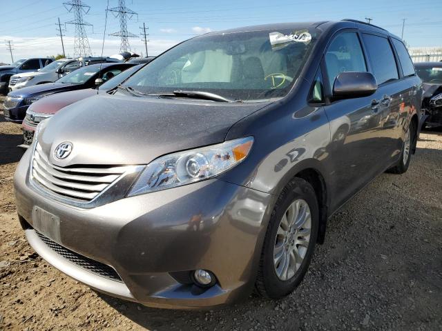 Photo 1 VIN: 5TDYK3DC2CS274840 - TOYOTA SIENNA XLE 