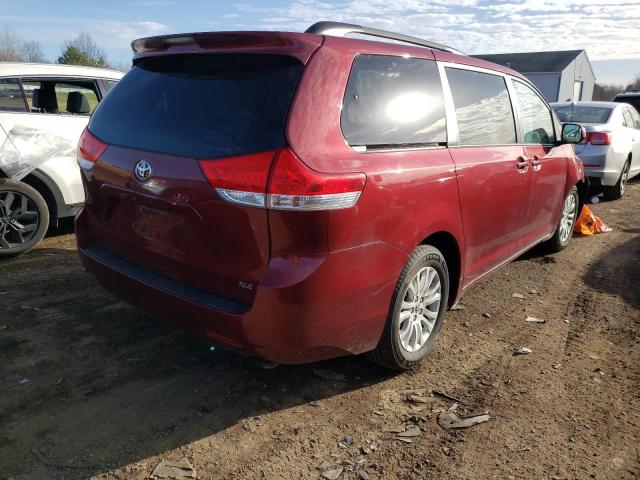 Photo 2 VIN: 5TDYK3DC2CS276720 - TOYOTA SIENNA XLE 