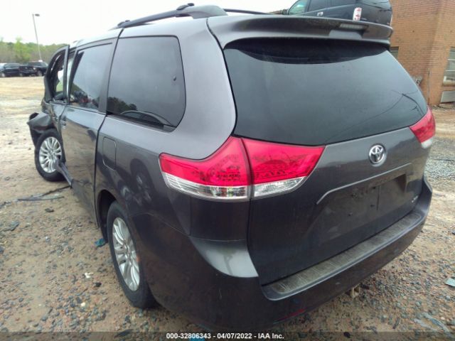 Photo 2 VIN: 5TDYK3DC2DS284690 - TOYOTA SIENNA 