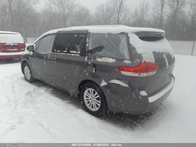 Photo 2 VIN: 5TDYK3DC2DS297570 - TOYOTA SIENNA 