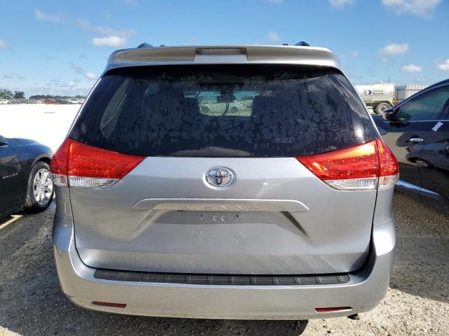 Photo 5 VIN: 5TDYK3DC2DS298699 - TOYOTA SIENNA XLE 