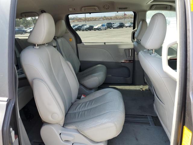 Photo 10 VIN: 5TDYK3DC2DS301245 - TOYOTA SIENNA XLE 