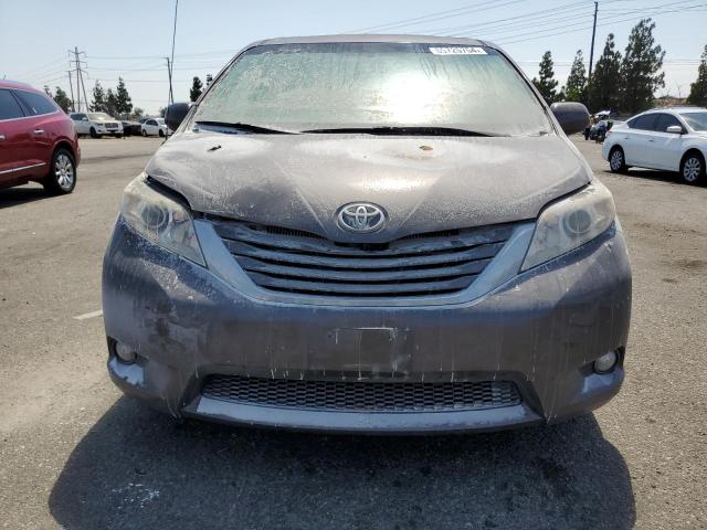 Photo 4 VIN: 5TDYK3DC2DS301245 - TOYOTA SIENNA XLE 