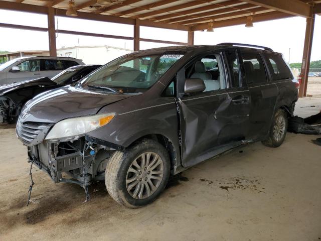 Photo 0 VIN: 5TDYK3DC2DS341132 - TOYOTA SIENNA XLE 