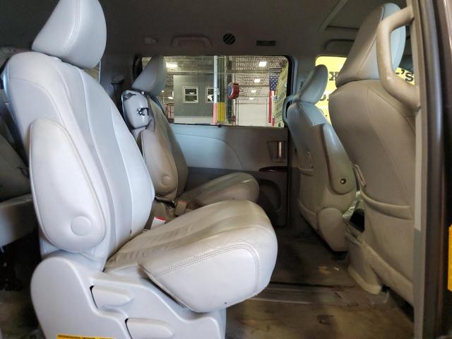 Photo 10 VIN: 5TDYK3DC2DS368539 - TOYOTA SIENNA XLE 